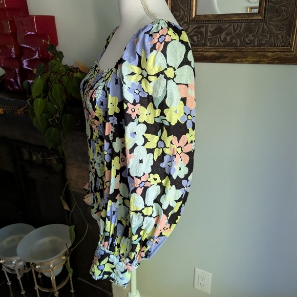 Free People Women's Large Ariana Printed Crop Top Bright Floral Peasant Smocked - Picture 3 of 10